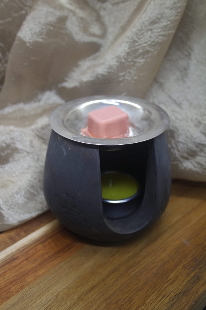 Black Maison Lumière tealight wax melt warmer front view