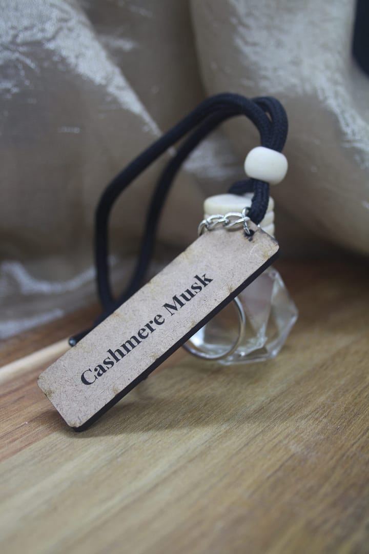 Cashmere Musk 9g luxury diamond bottle car diffuser