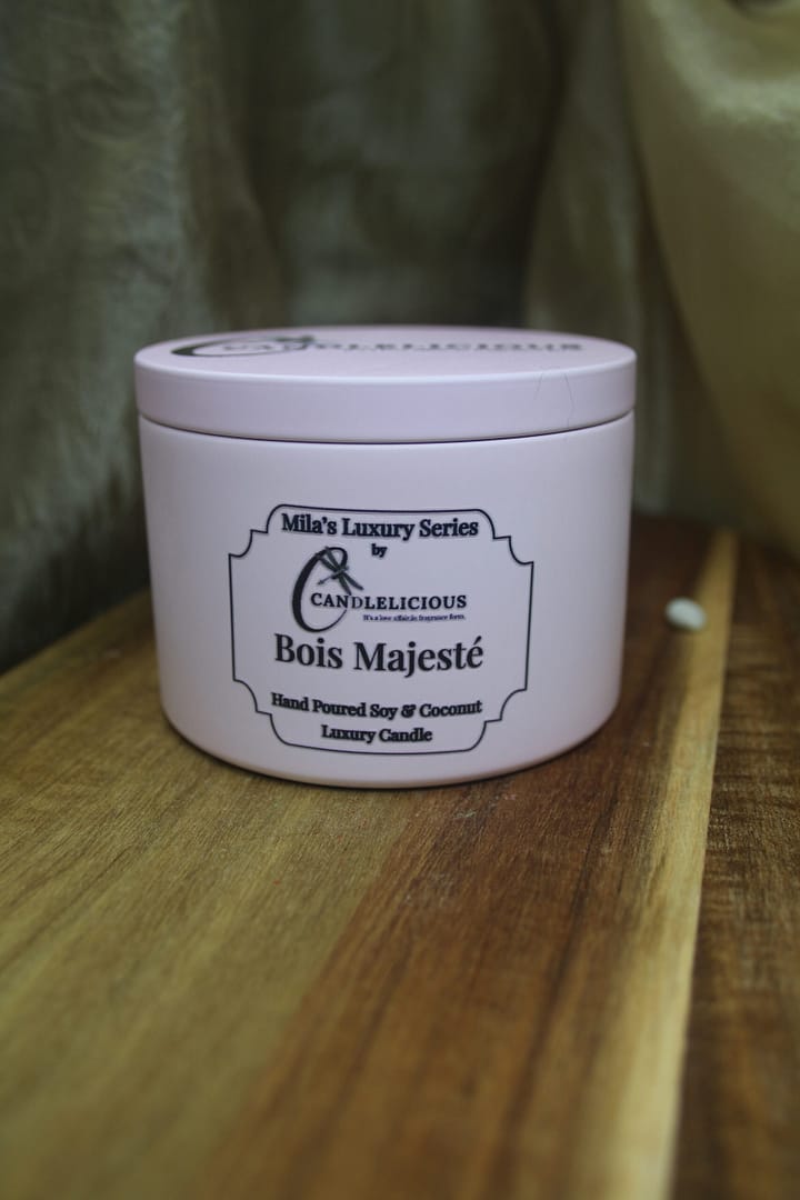 180 g Bois Majesté Hand Poured Soy & Coconut Candle