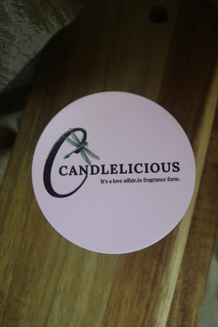 180 g Bois Majesté Hand Poured Soy & Coconut Candle - Image 3